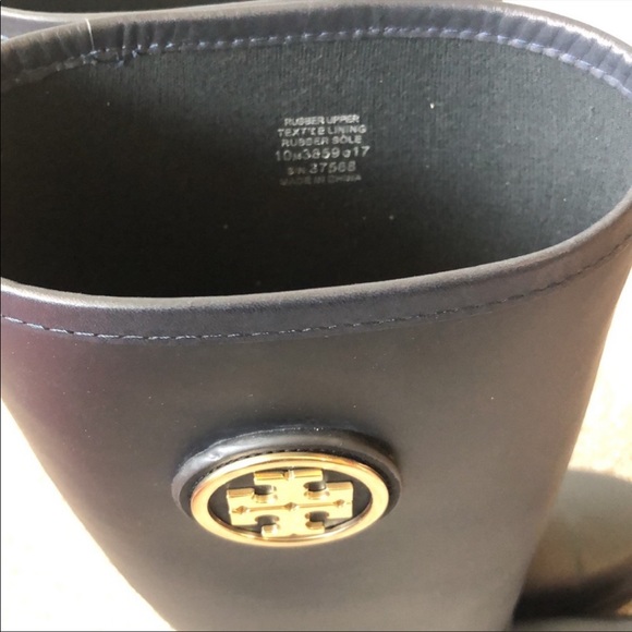 NWT Tory Burch Logo Rubber Rain Boots - Picture 14 of 14